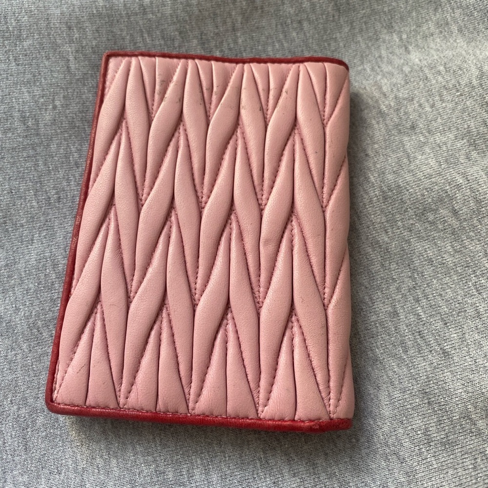 Authentic miumiu passport leather holder - Picture 3 of 3